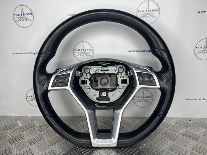 Volant d'un Mercedes E-Klasse, Autos : Pièces & Accessoires, Commande, Mercedes-Benz, Utilisé, 3 mois de garantie