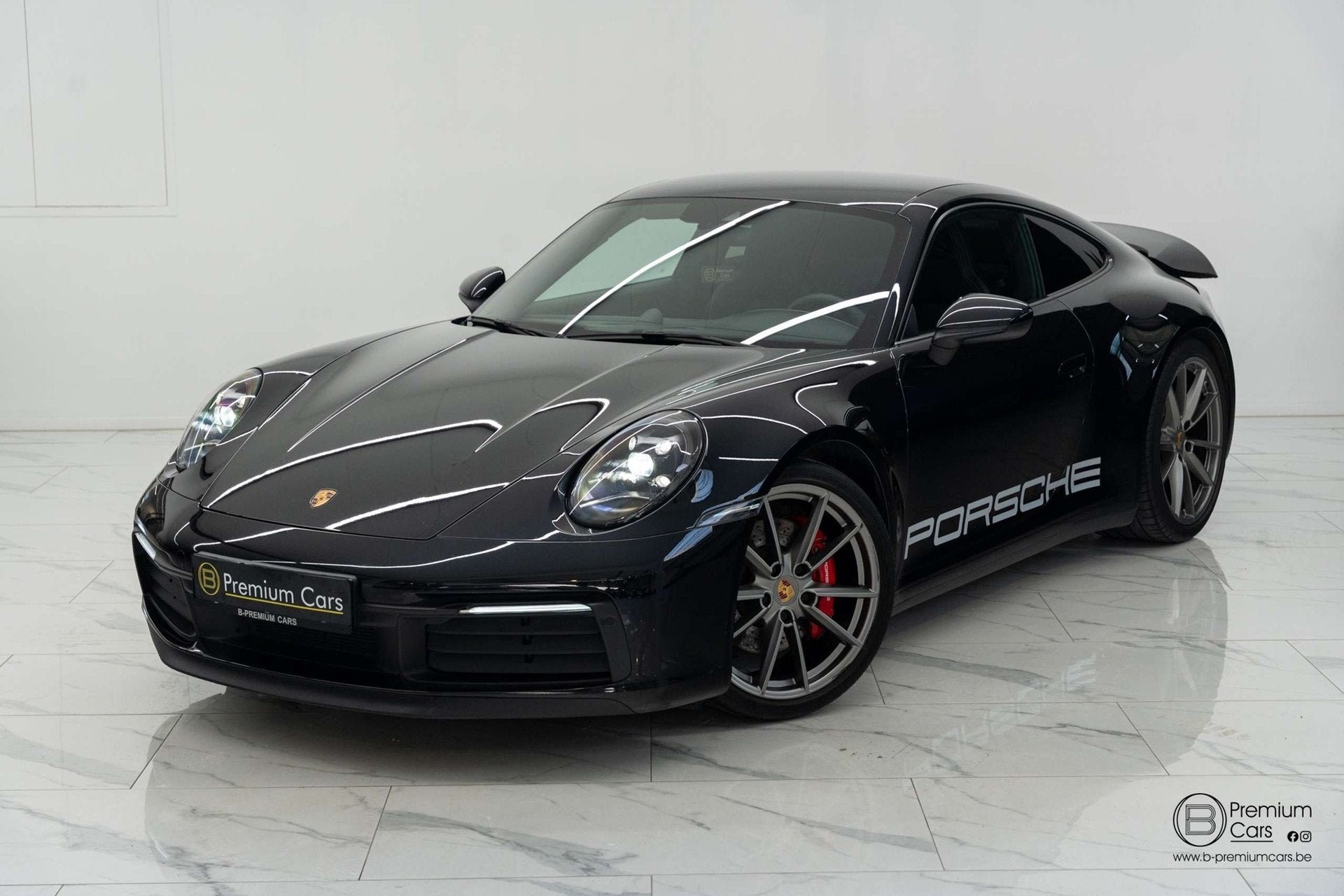 Porsche 911 992 Carrera S! Sportuitlaat! Spoiler! Camera!, Auto's, Porsche, Automaat, Gebruikt, Zwart, 1985 kg
