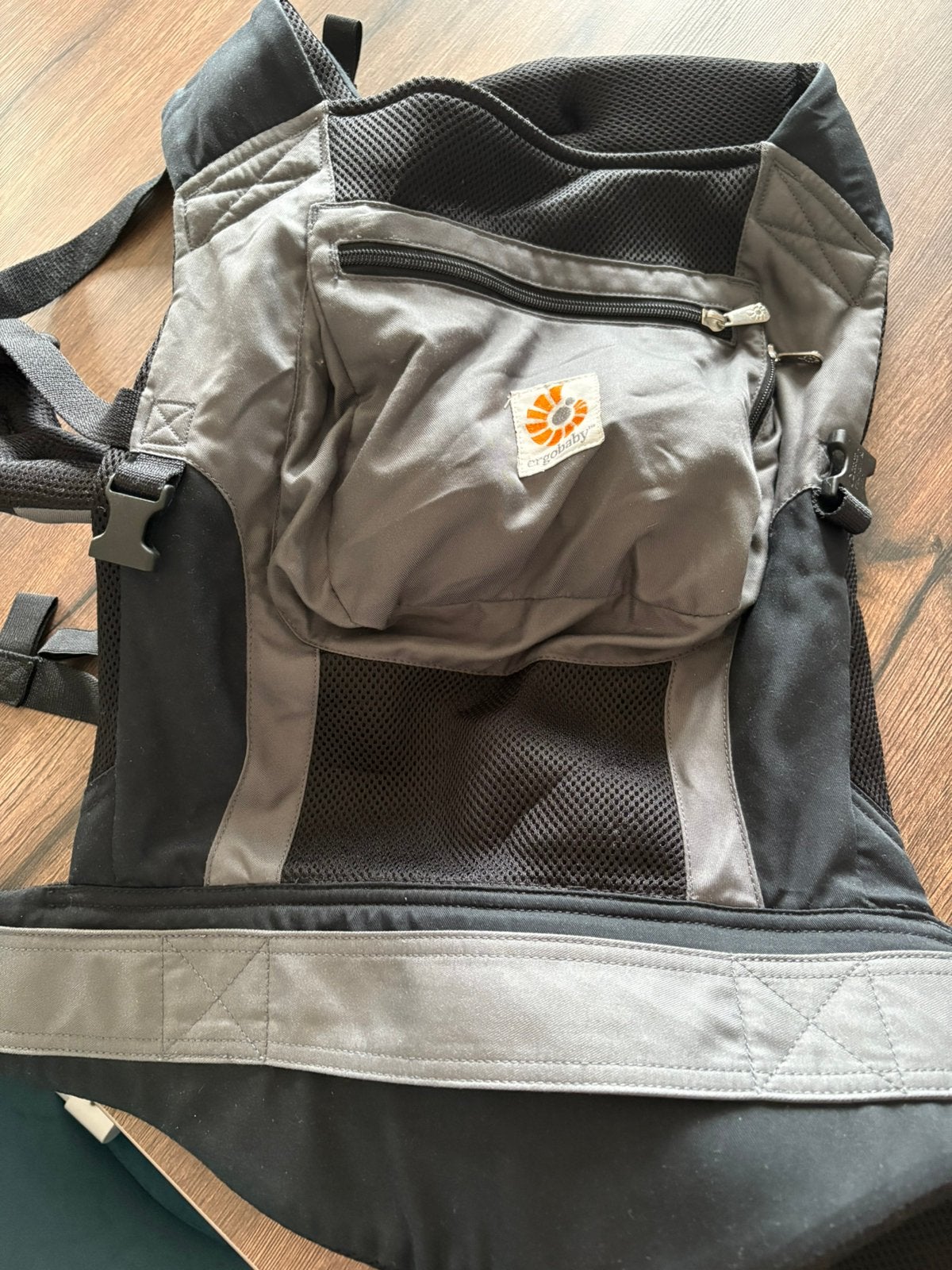 Porte bébé ergobaby, Enlèvement, Comme neuf