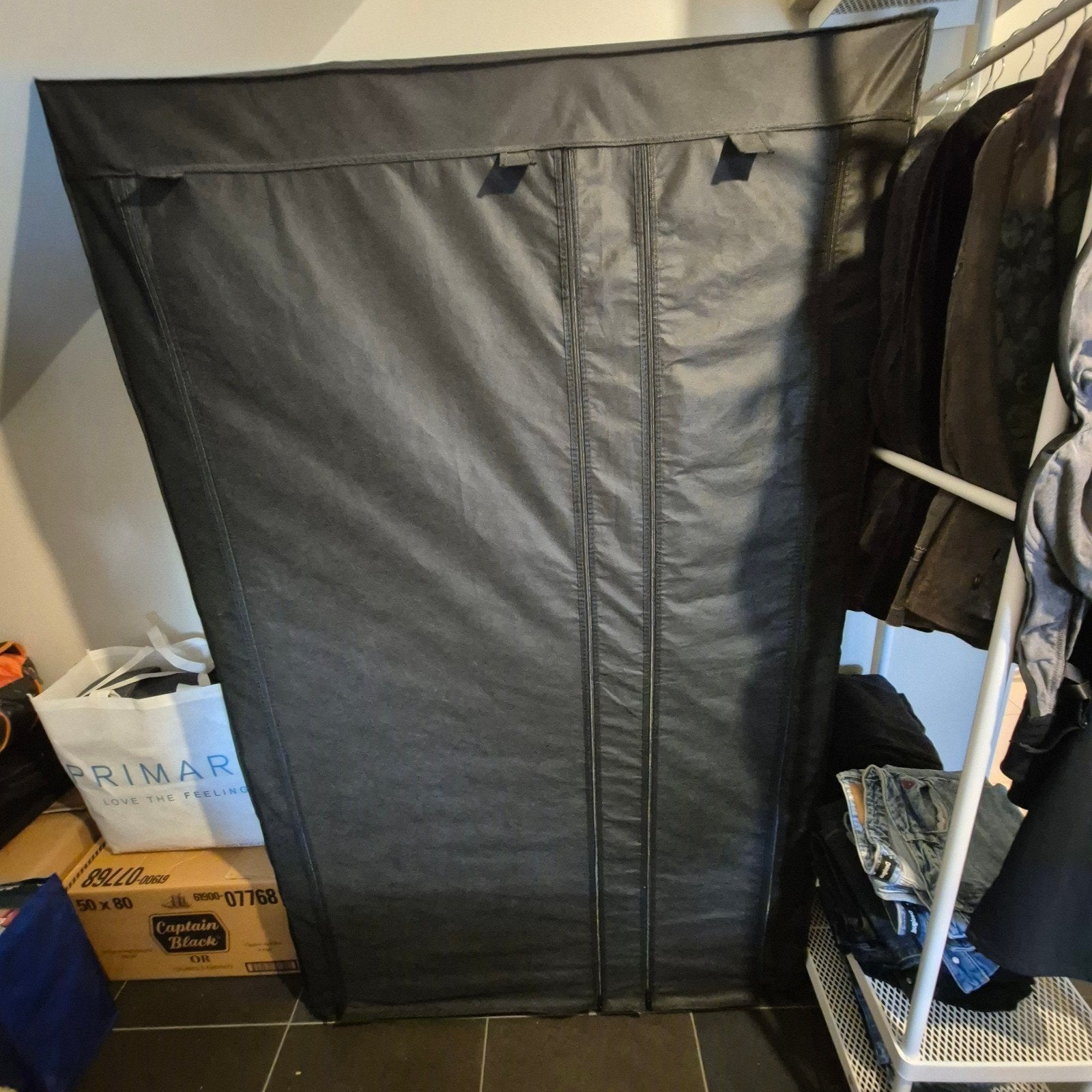 stoffen kleerkast 177x109x45cm  10euro, Ophalen