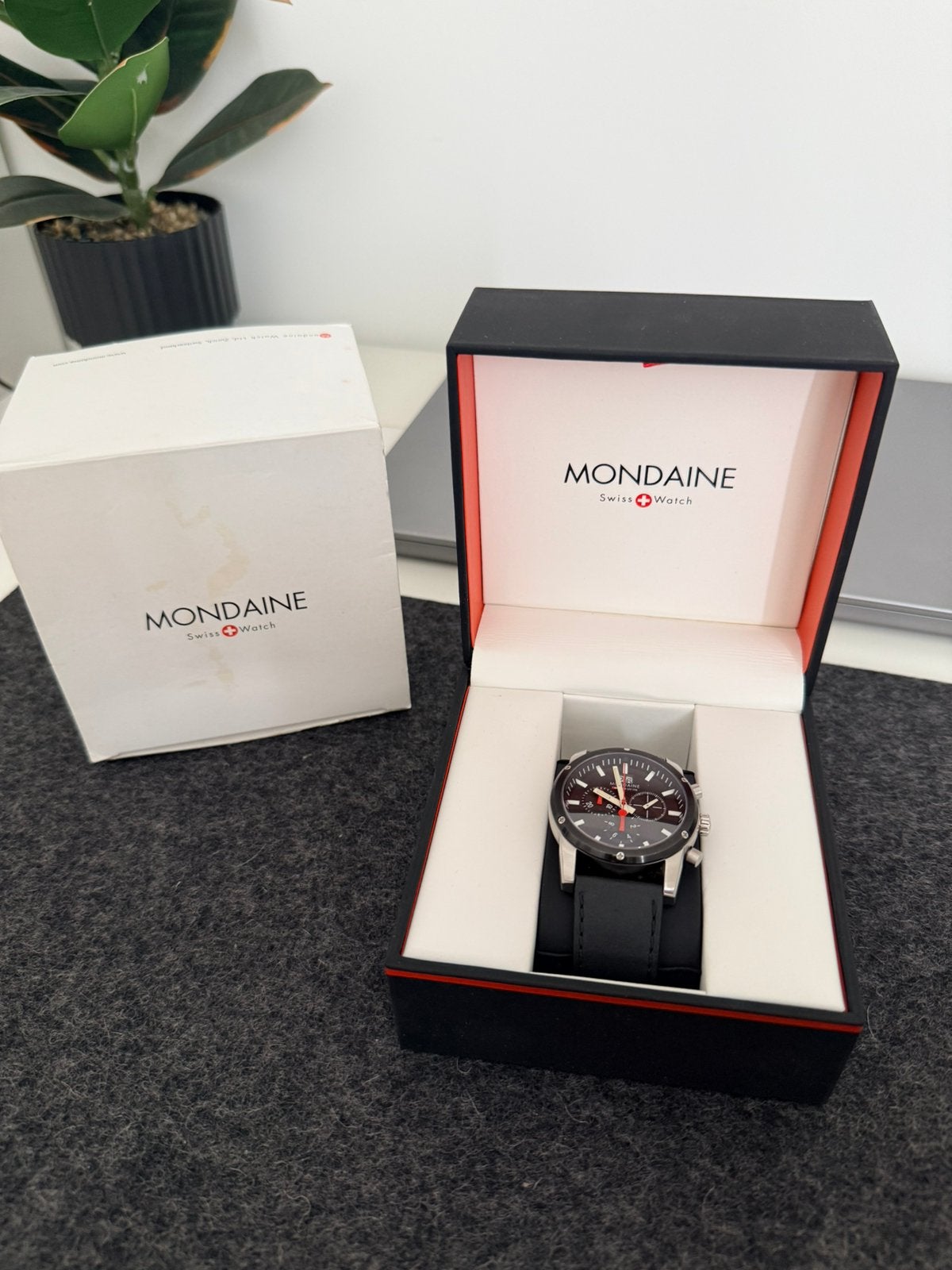 Mondaine Sport II Gents Chronograph, Montre-bracelet, Autres marques, Enlèvement ou Envoi, Cuir