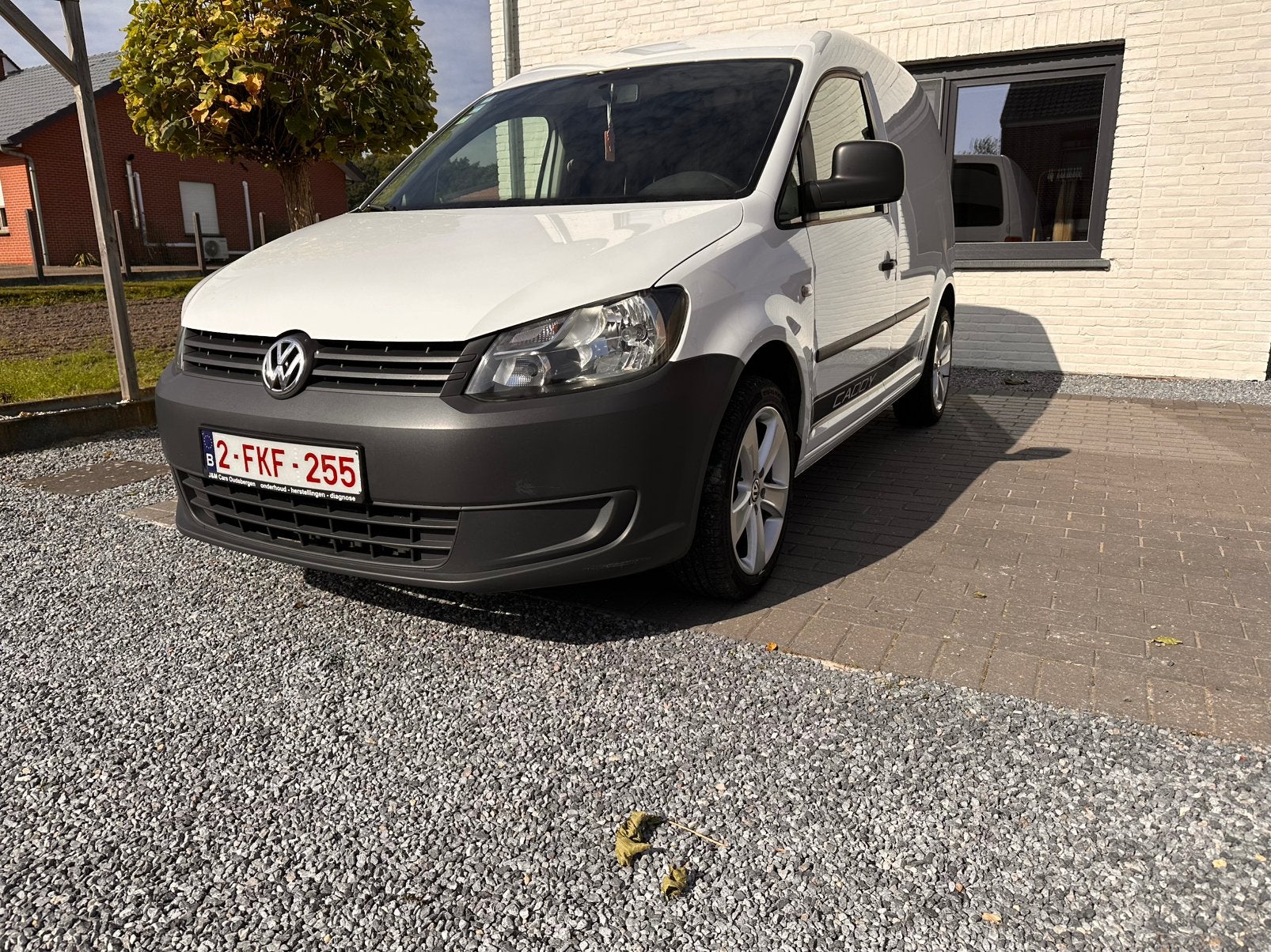 Vw caddy 1.6 TDI 2012 180.000km met garantie, Auto's, Wit, Bedrijf, Te koop