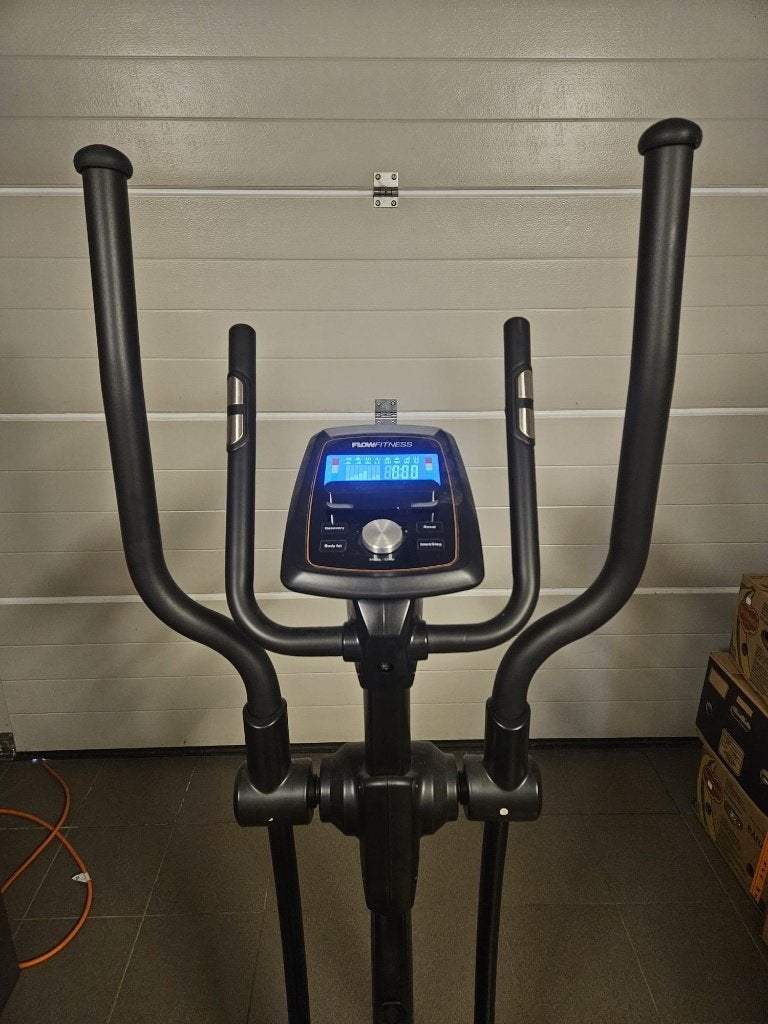 Flow Fitness Avoriaz iConsole, Enlèvement, Utilisé, Jambes, Vélo elliptique