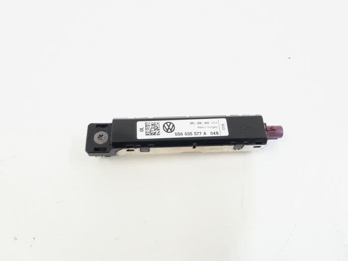 Antenne amplificateur d'un Volkswagen Golf, Volkswagen, -, 3 mois de garantie, Utilisé