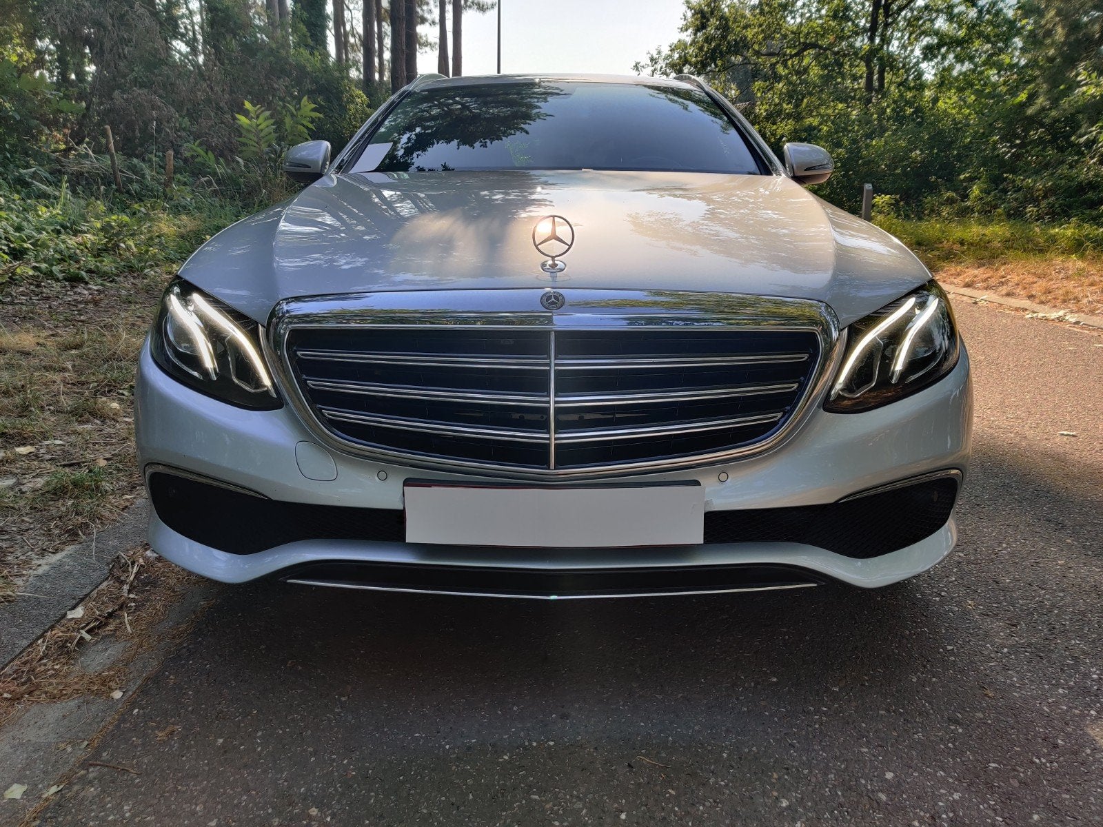 Mercedes Benz E220 CDI Blue Tec. Iridium zilver metallic, Autos, Mercedes-Benz, Particulier, Classe E, ABS, Caméra de recul, Phares directionnels