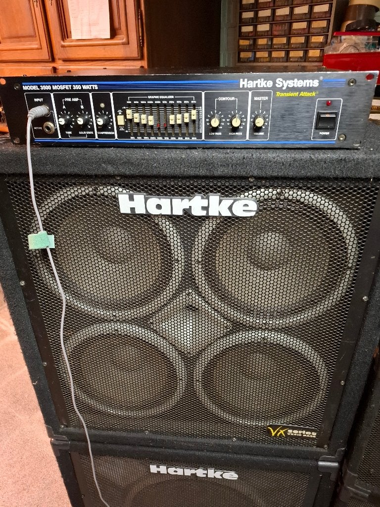 bas versterker en set boxen hartke, Muziek en Instrumenten, Ophalen, Gebruikt, Basgitaar, 100 watt of meer