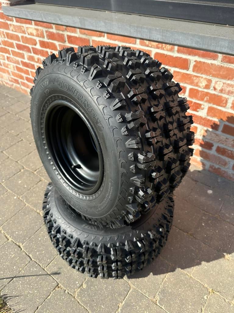 Verschillende Setjes Quad banden