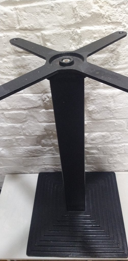 Pied de table en acier, Maison & Meubles, Maison & Meubles | Autre, Utilisé, Enlèvement ou Envoi