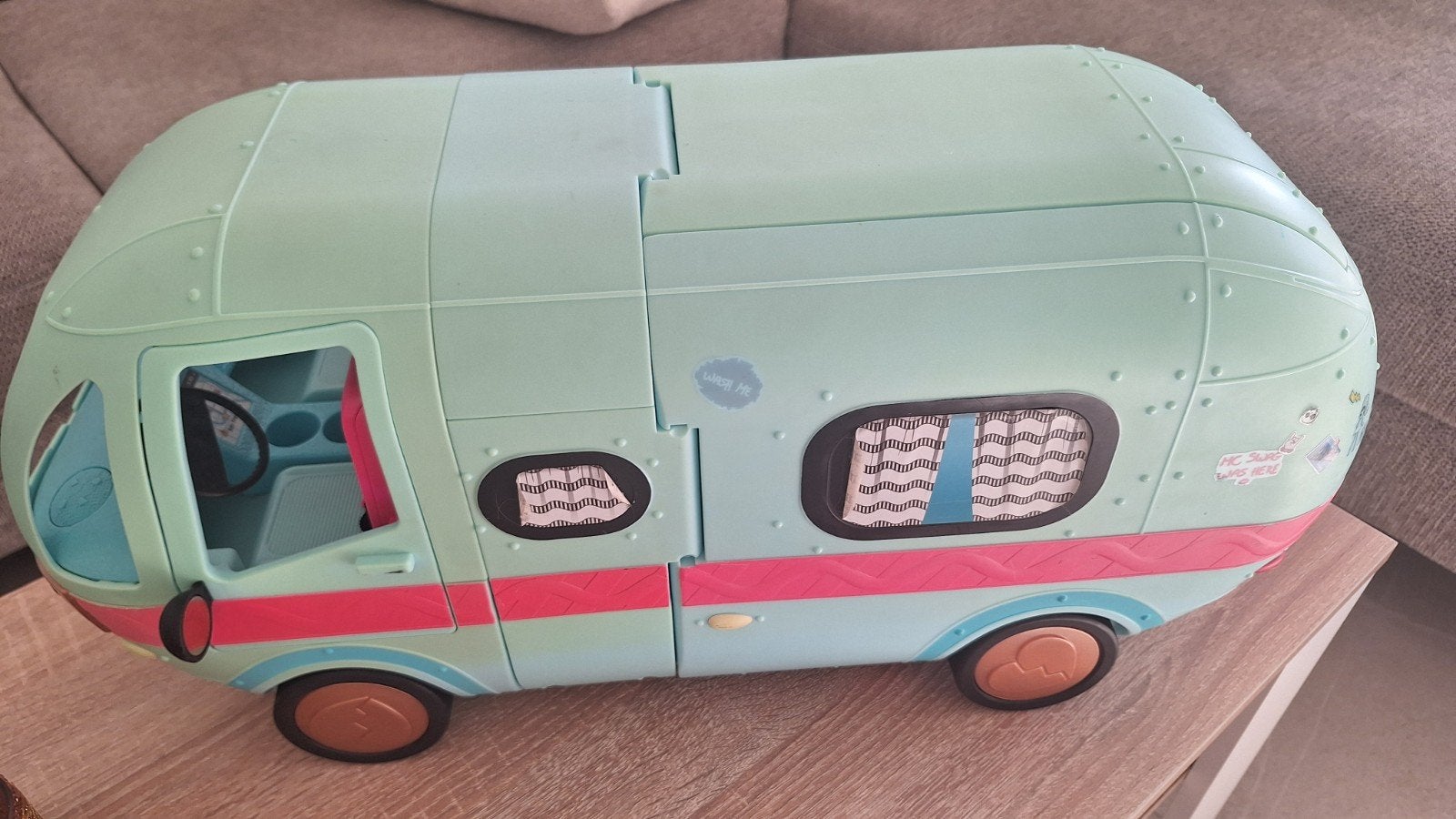 Lol bus - doe een bod, Enlèvement