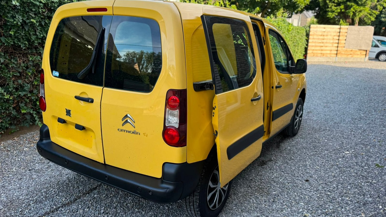 Citroen berlingo 1.6hdi 2014 euro5 Gekeurd rijdt perfect, Auto's, Bedrijf, Te koop, Citroën