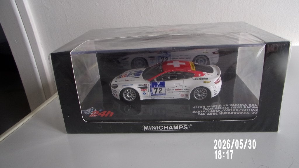 RARE! ASTON V8 SWISS TEAM 24H ADAC.MINICHAMPS NEW SCELLEE, Ophalen of Verzenden, Nieuw, Auto, MiniChamps