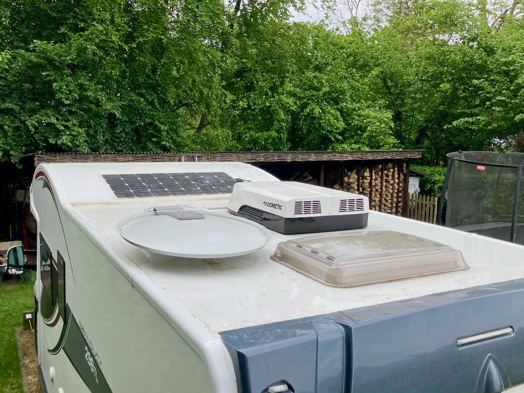 Antenne parabolique ASR 850 Flat Prestige et décoder, Caravanes & Camping, Enlèvement, Comme neuf