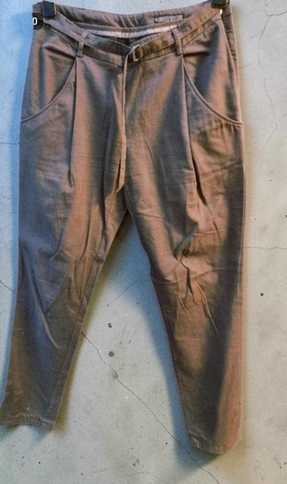 XANDRES Legergroene Broek Maat 38 - Zo goed als nieuw, Kleding | Dames, Broeken en Pantalons, Maat 38/40 (M), Ophalen of Verzenden