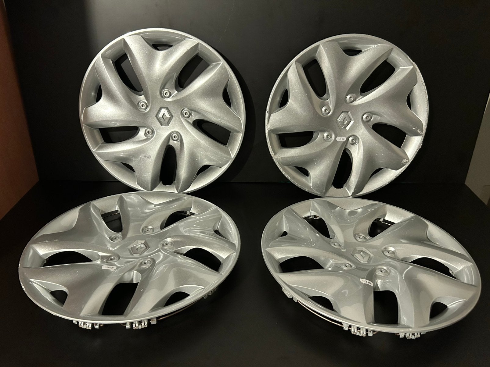 4 enjoliveurs d’origine Renault Mégane clio kangoo 15", Enlèvement ou Envoi, Comme neuf
