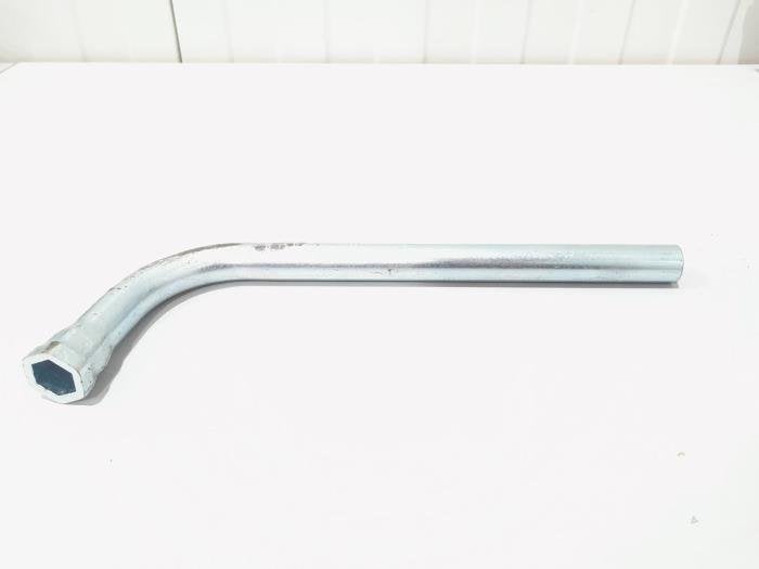 Clé pour écrous de roue d'un Audi A1, -, 3 mois de garantie, Utilisé, -