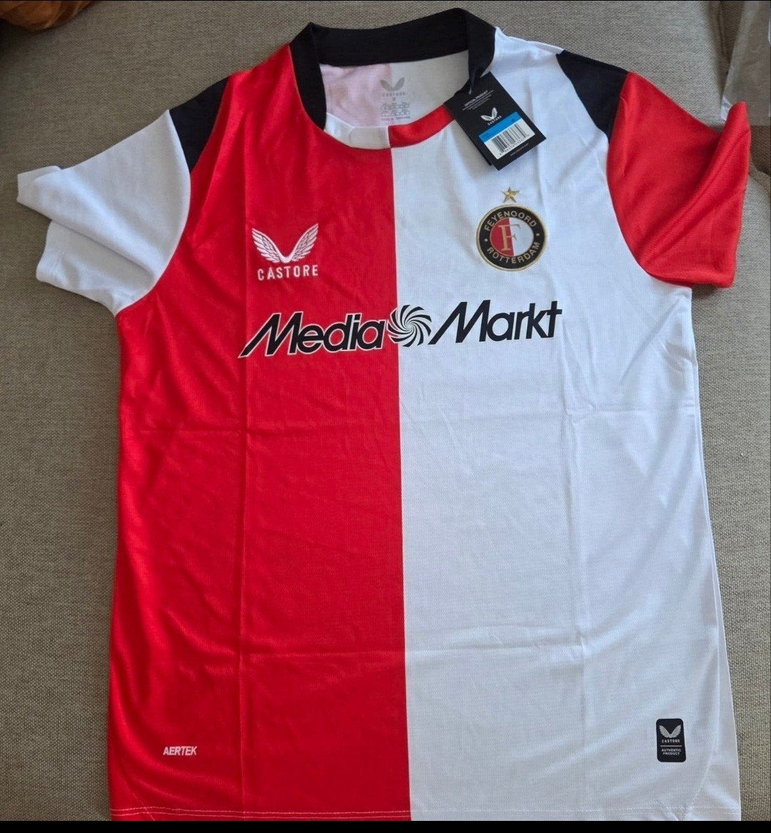 Feyenoord Voetbal Thuisshirt Origineel Nieuw 2026, Sports & Fitness, Football, Envoi