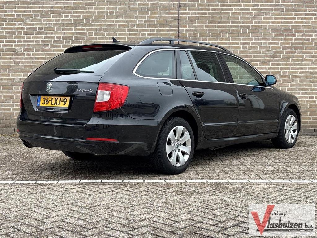 Skoda Superb Combi 1.4 TSI Comfort Business Line | Climate |, Autos, Skoda, Achat, Entreprise, Boîte manuelle, Noir