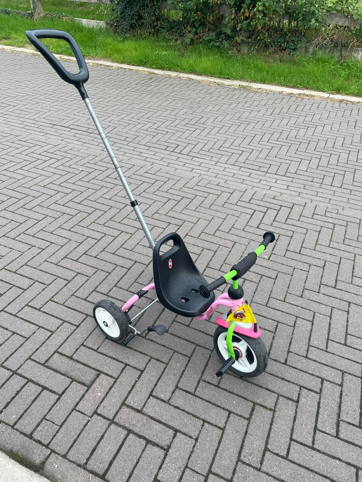 Kinderfiets 2-4 jaar. Met een handvat en een handrem., Ophalen, Gebruikt