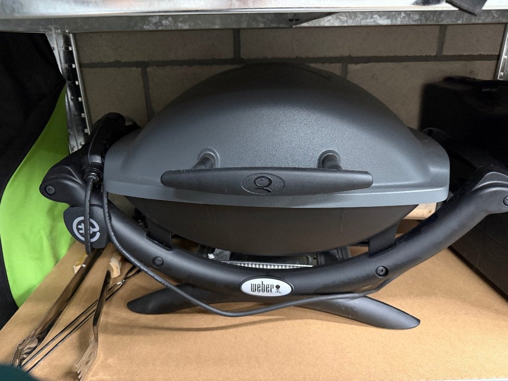 Weber Q1400 elektrische BBQ, Tuin en Terras, Elektrische barbecues, Ophalen, Zo goed als nieuw, Weber