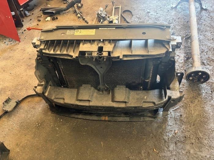 Panneau avant d'un Volkswagen Tiguan, Volkswagen, -, 3 mois de garantie, Utilisé