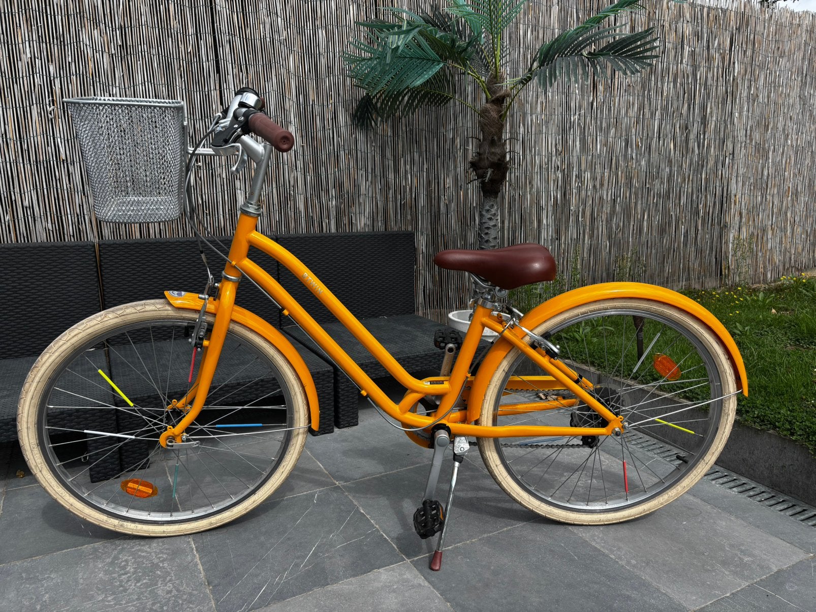 Meisjesfiets btwin 24inch, Fietsen en Brommers, Fietsen | Cruisers en Lowriders, Ophalen, Zo goed als nieuw, Dames