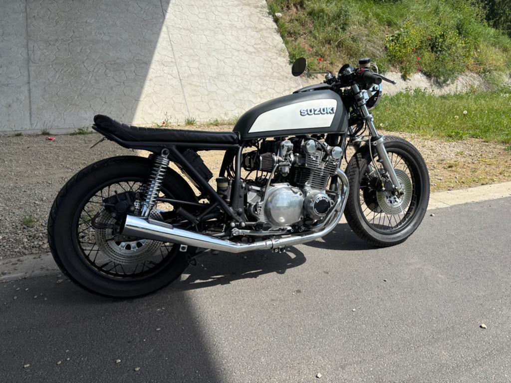 Suzuki Gs750 caferacer