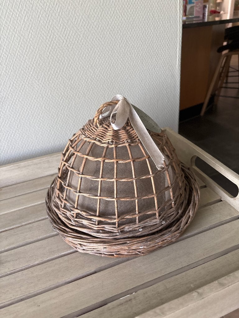 Broodmandje met netje, Ophalen, Zo goed als nieuw, Overige materialen
