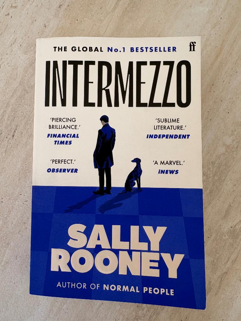 Intermezzo - Sally Rooney (ENG), Boeken, Ophalen, Gelezen, Sally Rooney