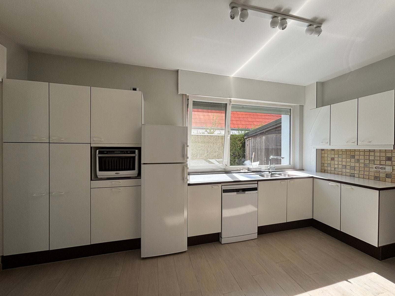 100% volkern (Trespa) keuken met apparaten, Huis en Inrichting, Ophalen, Gebruikt, Overige materialen, Wit
