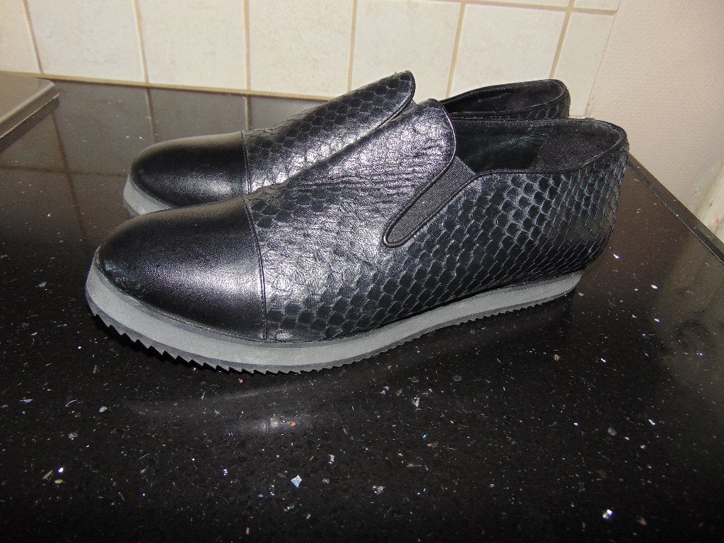Schoenen Daniele Tucci in zeer goede staat, Kleding | Dames, Schoenen met lage hakken, Zwart, Ophalen of Verzenden, Gedragen