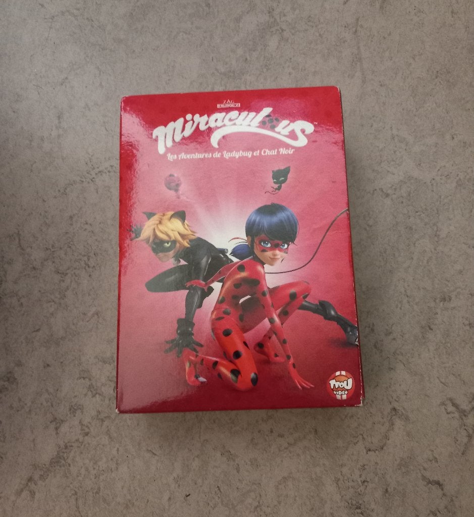 Miraculous Ladybug en Cat Noir 4-dvd-set (deel 4 tot 7), Cd's en Dvd's, Ophalen, Inclusief doosje, Zo goed als nieuw, Familie