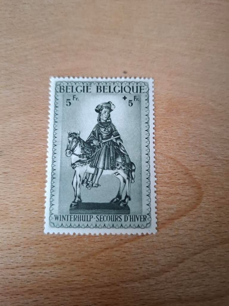 Belgie 1941 Winterhulp OBP 592, Postzegels en Munten, Spoor van plakker, 1 plakker, Ophalen of Verzenden, Postfris