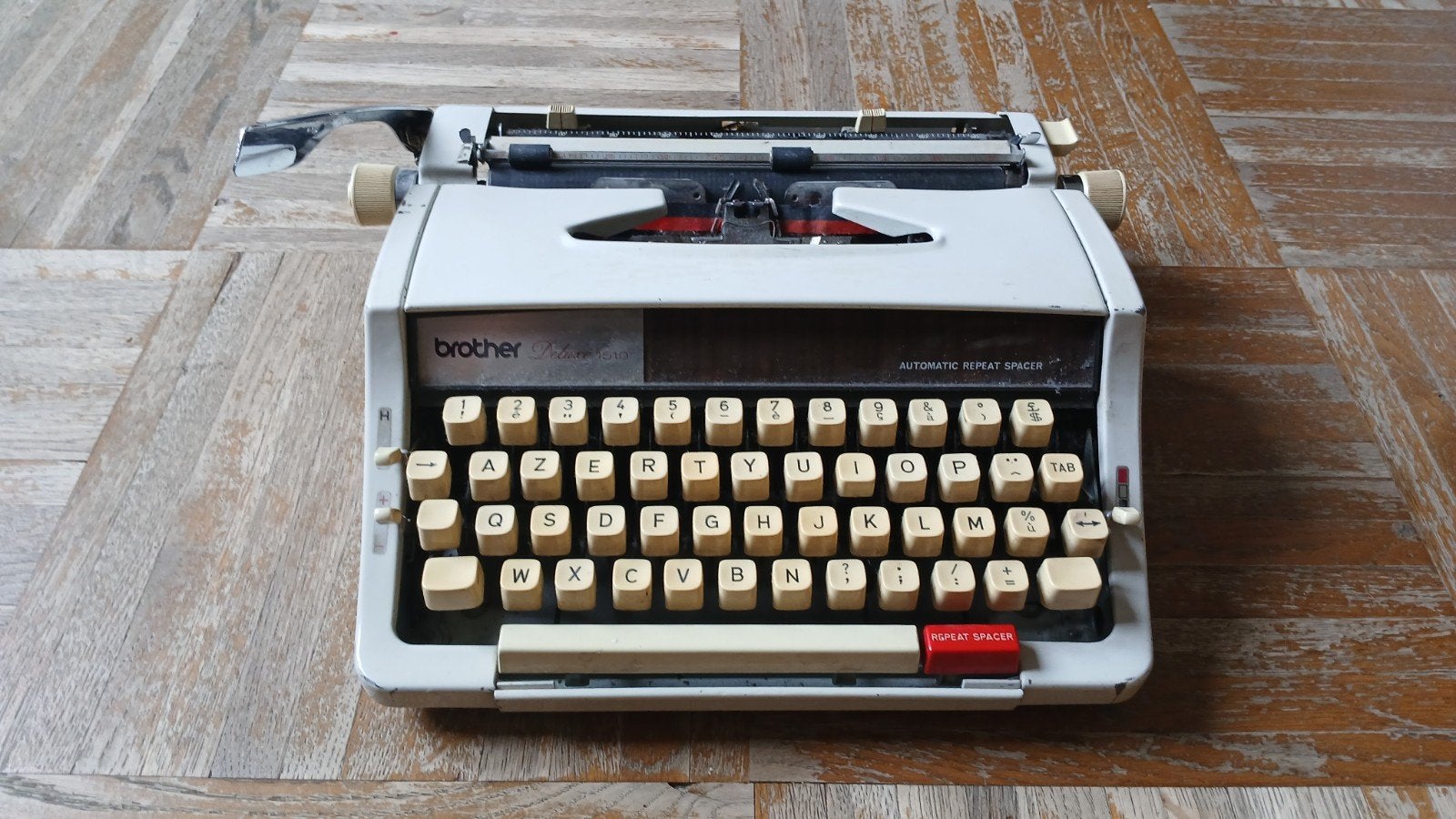 machine a écrire, Enlèvement, Utilisé