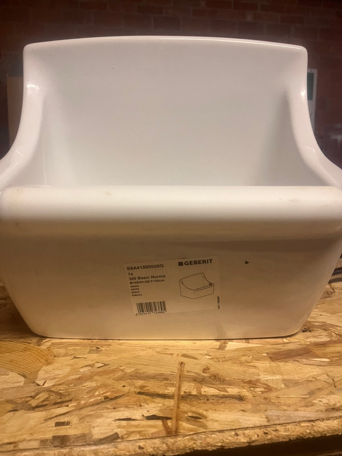GEBERIT POMBAK voor berging + kraan CROHE, Huis en Inrichting, Badkamer | Badkamermeubels, Ophalen, Minder dan 50 cm, Gebruikt