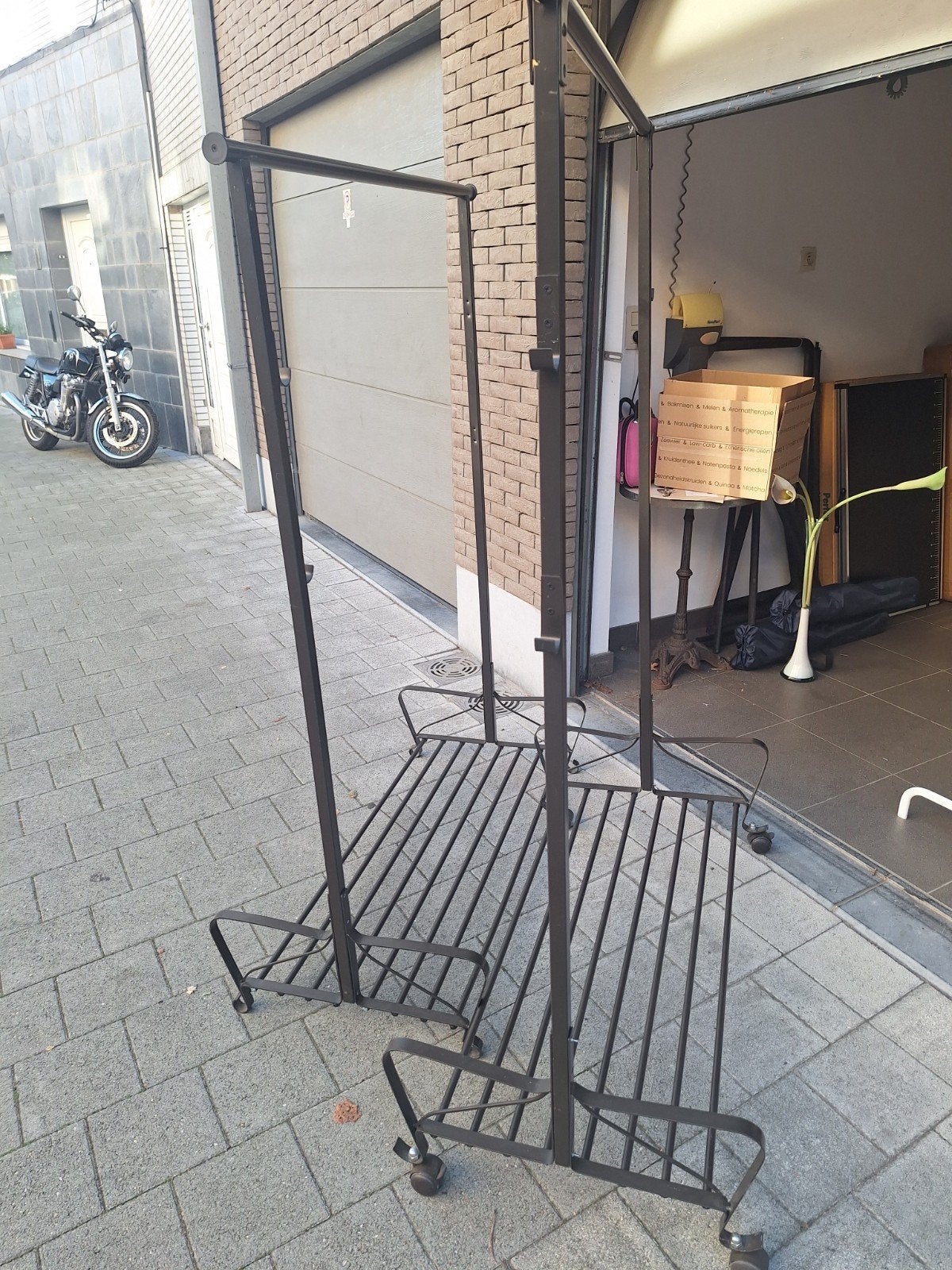 kleding rekken Ikea 2 voor 40 €, Kleding | Dames, Ophalen, Met wielen, Gebruikt