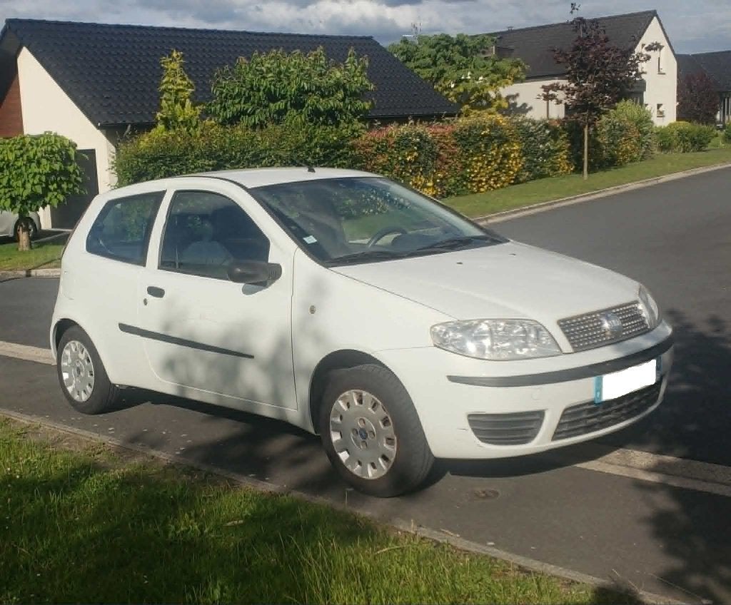 fiat punto, Autos, Fiat, Particulier, Punto, ABS, Air conditionné, Climatisation automatique, Verrouillage central, Vitres électriques
