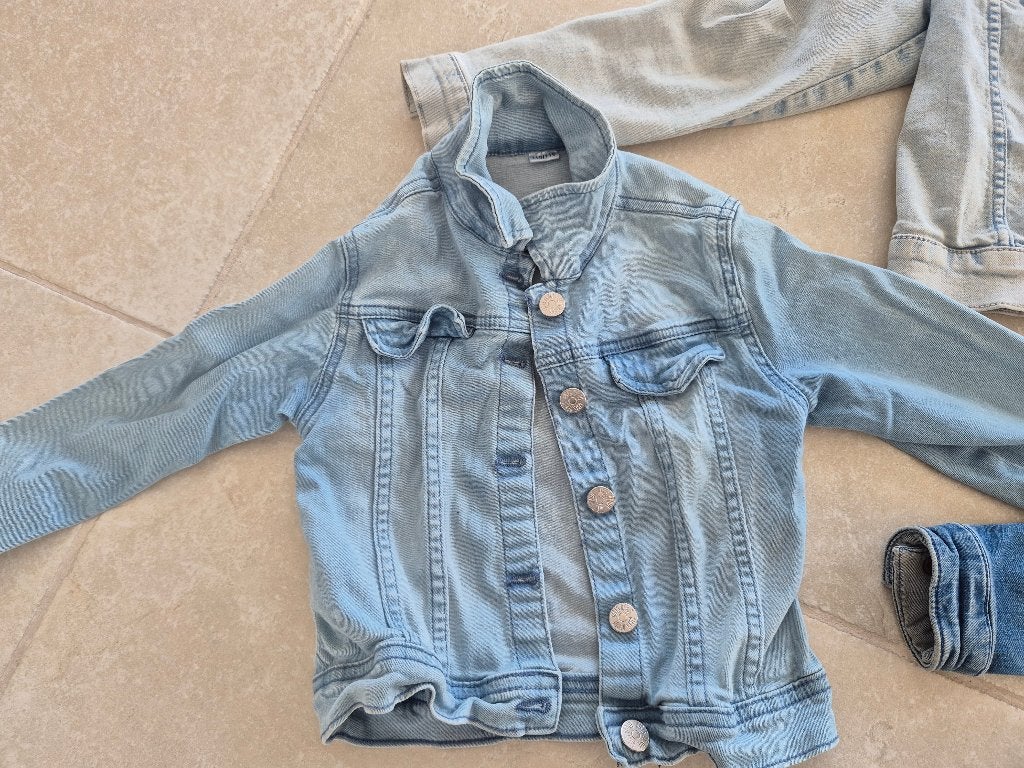 Jeans jas meisje 110, Ophalen of Verzenden, Zo goed als nieuw, Meisje, Jas