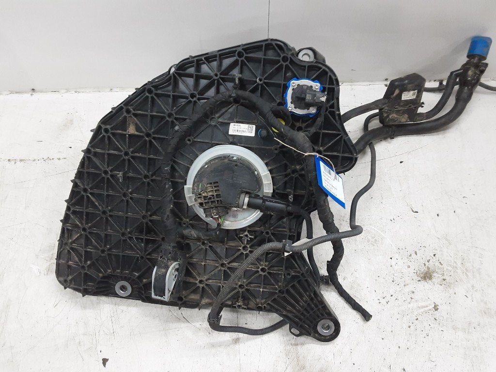 ADBLUE TANK Audi A5 Sportback (F5A / F5F) (8W01319788K), Auto-onderdelen, Uitlaatsystemen, Gebruikt, Mevr. I. Hauben, Audi, Rue de l'Espoir 34 34
4030  GRIVEGNÉE, BE