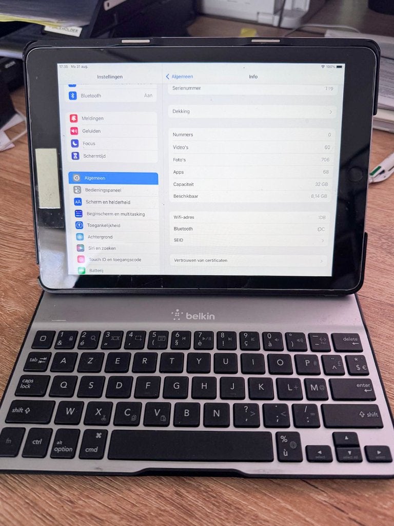 Apple iPad 5e generatie 32 GB met Belkin-toetsenbordhoes, Informatique & Logiciels, Apple iPad Tablettes, 32 GB, Apple iPad, 9 pouces