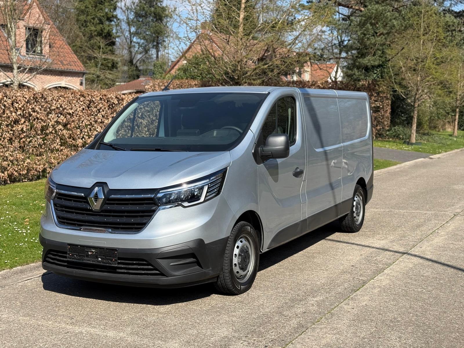 Renault Trafic 2.0 diesel van 2024 13000km H1L2 Als Nieuw, Auto's, Renault, Euro 6, Diesel, Particulier, Te koop