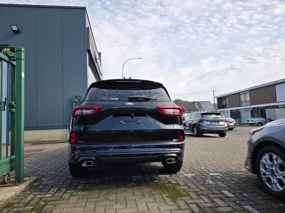 Ford (D) Kuga, Auto's, Automaat, Monovolume, 1586 kg, Zwart