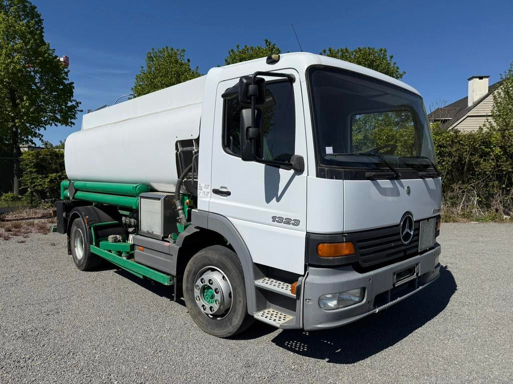 Mercedes-Benz Atego 1323 Tank 9000 Liter for Diesel/Benzin, Achterwielaandrijving, 169 kW, Mercedes-Benz, Bedrijf