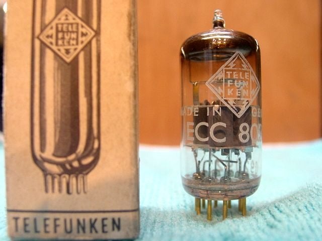 Nieuwe en geteste TELEFUNKEN ECC803S buis. Uiterst zeldzaam!, Audio, Tv en Foto, Buizenversterker, Ophalen, Buis of Buizen