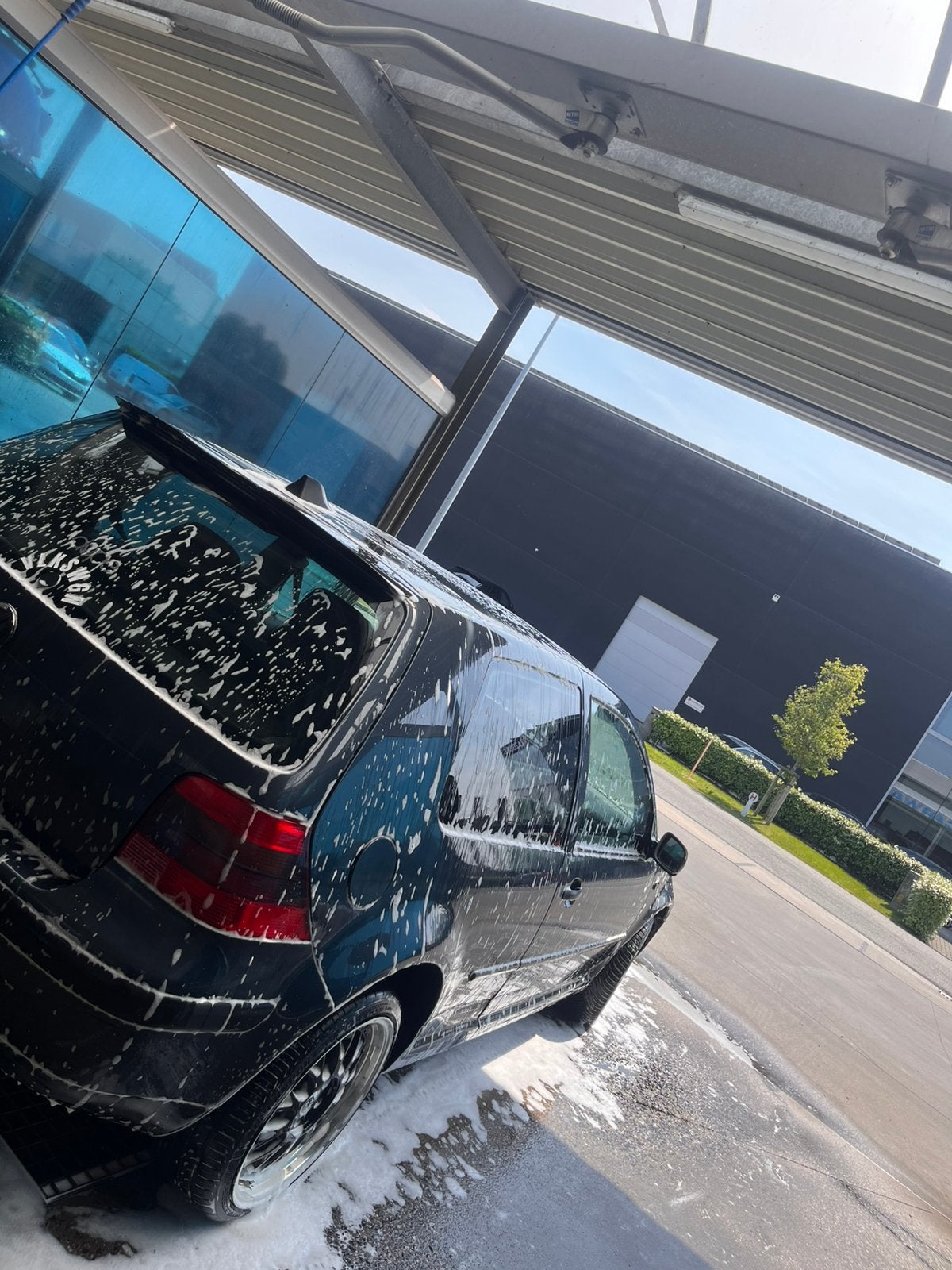 Volkswagen golf 4, Services & Professionnels