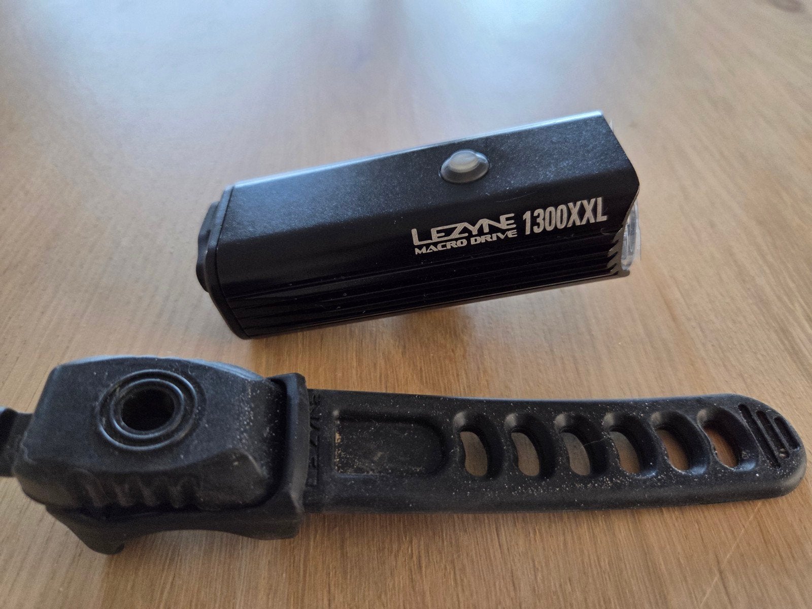 Lezyne 1300 XXL, Caravans en Kamperen, Ophalen of Verzenden, Zo goed als nieuw