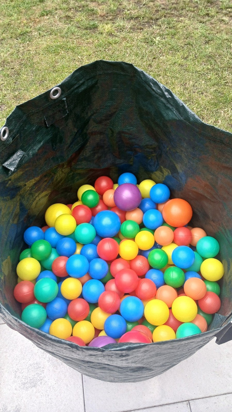 Ballenbad ballen speelgoed , diverse kleuren, Enfants & Bébés, Jouets | Extérieur | Jouets en vrac, Enlèvement