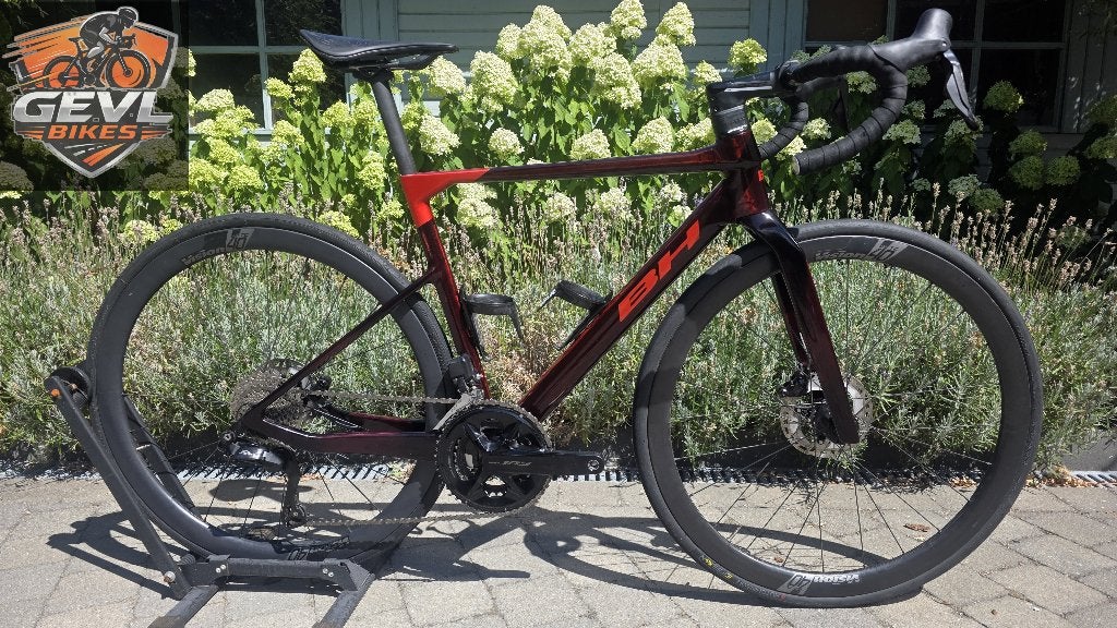 Roues BH Ultralight 8.0 105 DI2 12 pièces + carbone, G, G, G, Comme neuf