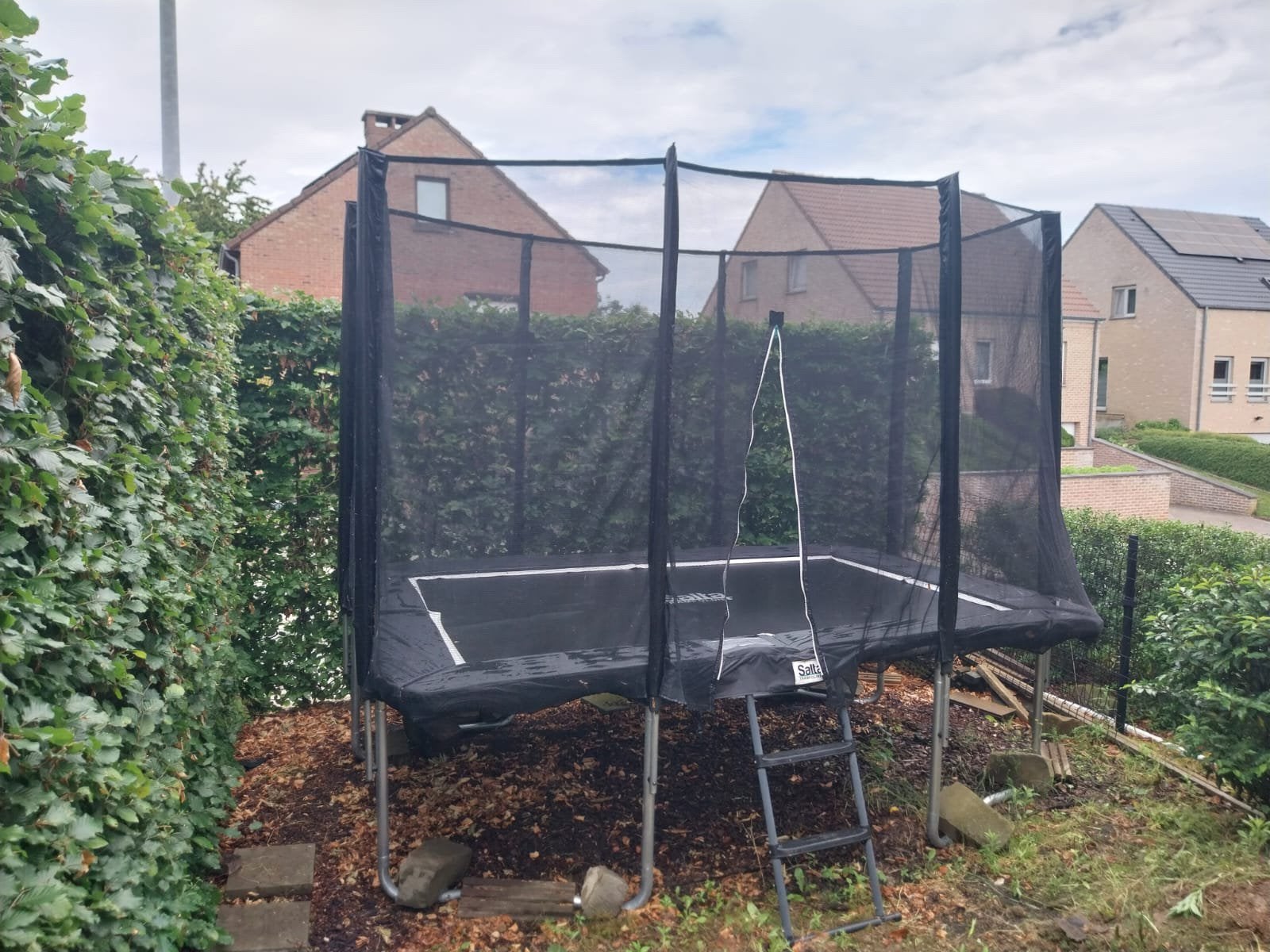 Trampoline Salta - comme neuf, Enfants & Bébés, Jouets | Extérieur | Trampolines, Enlèvement, Comme neuf