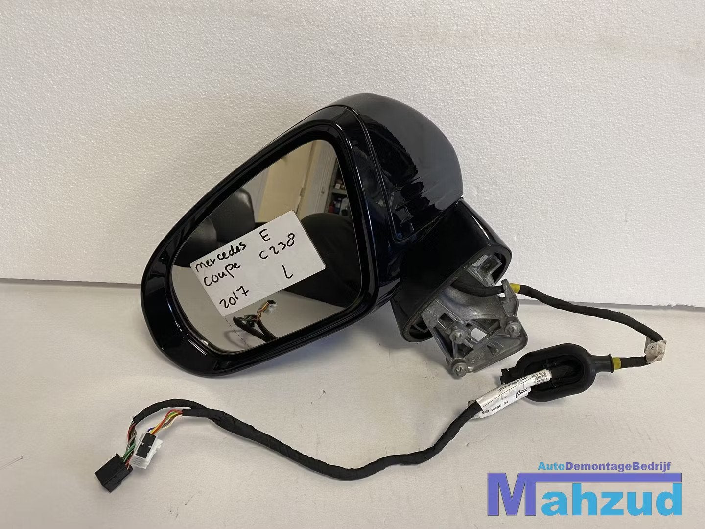 MERCEDES E KLASSE C238 COUPE zwart links spiegel left mirror, Gebruikt, Mercedes-Benz AG, Mercedes-Benz, Mercedesstrasse 120
70372  Stuttgart, DE