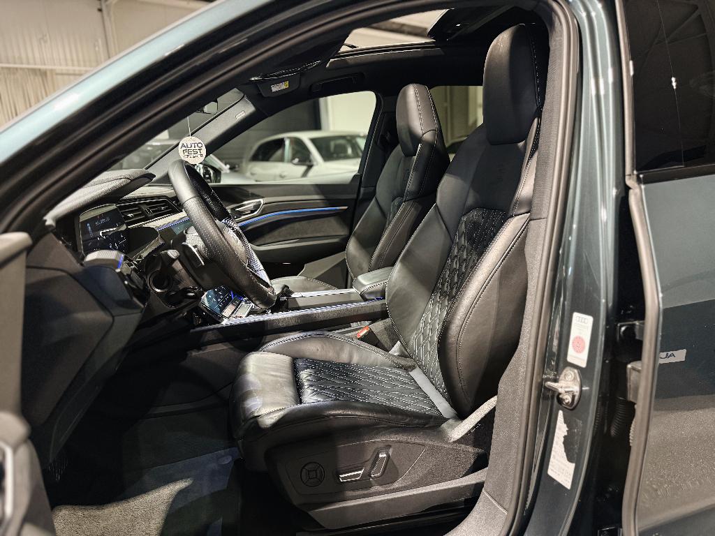Audi E-Tron S Quattro Sportback ‘Exclusive Camouflage Groen’, Auto's, Automaat, Leder, 5 zetels, SUV of Terreinwagen